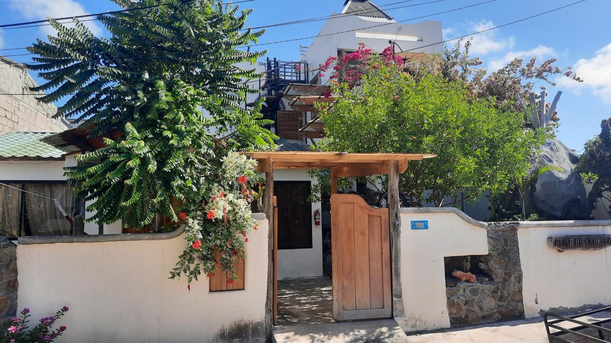 Alma De Cedrela Apartman Puerto Ayora  Kültér fotó