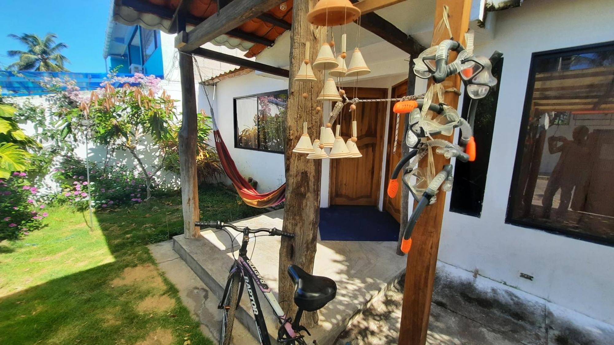 Alma De Cedrela Apartman Puerto Ayora  Kültér fotó