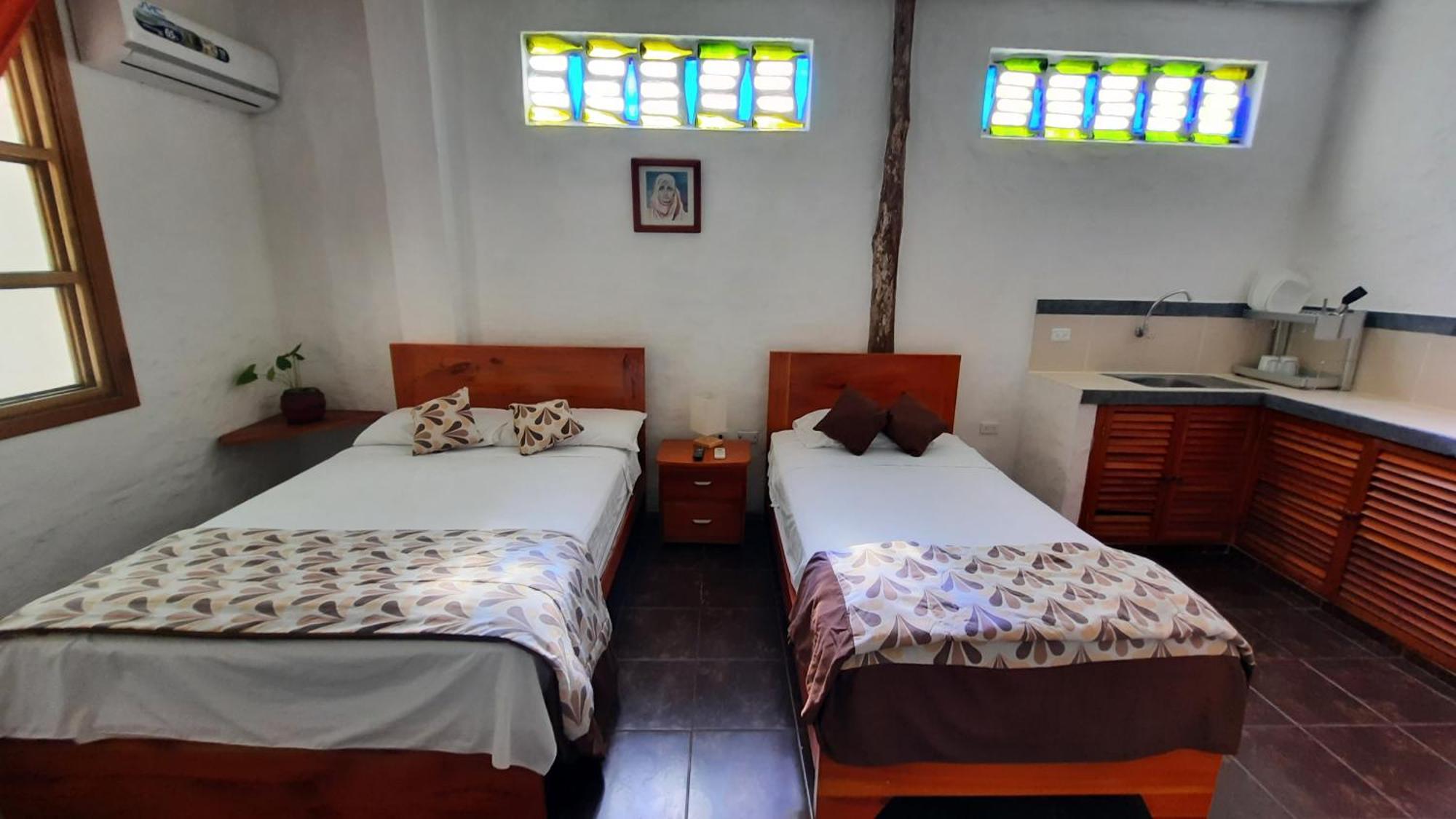 Alma De Cedrela Apartman Puerto Ayora  Kültér fotó