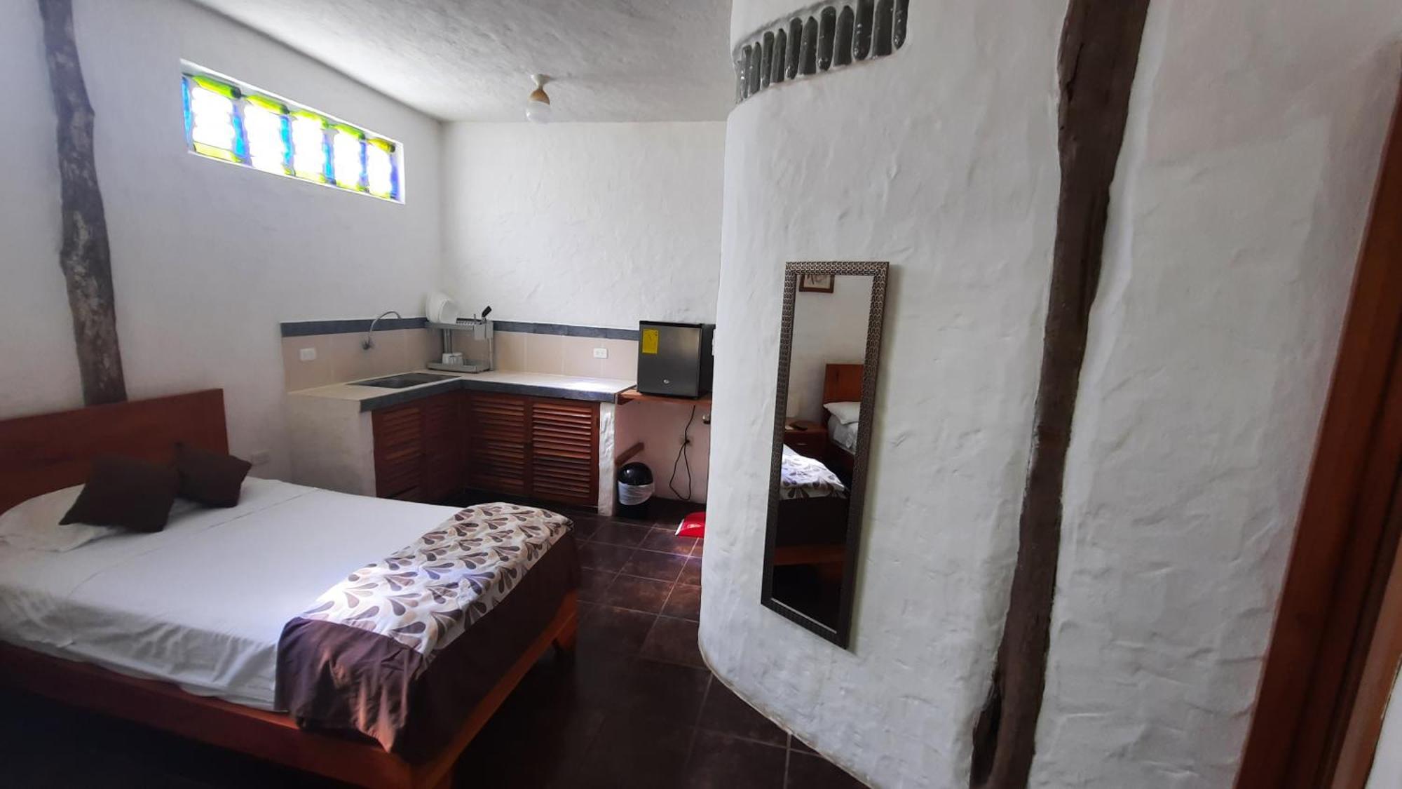 Alma De Cedrela Apartman Puerto Ayora  Kültér fotó